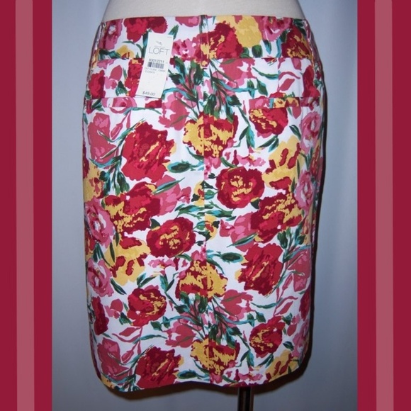 NWT Ann Taylor LOFT Petite Floral Skirt - Picture 2 of 4